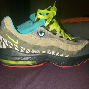 Boys Dinosaur Nike Air Max